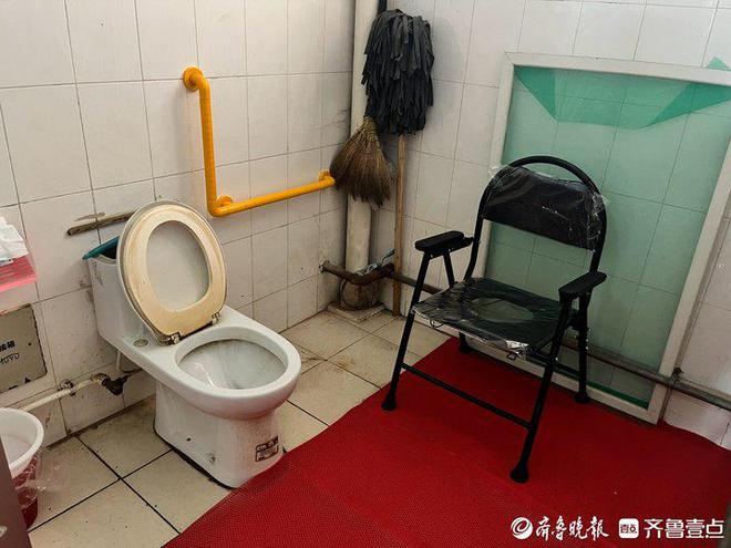 九游会J9平台：把服务送上门长清区家庭养老床位服务为失能老人解决医养难题(图2)