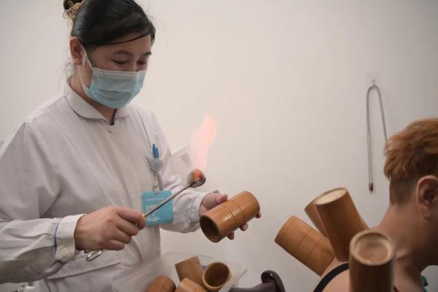 九游会J9平台：临汾“1+N+X”护理模式获2024年度静安区社区特色服务项目(图3)