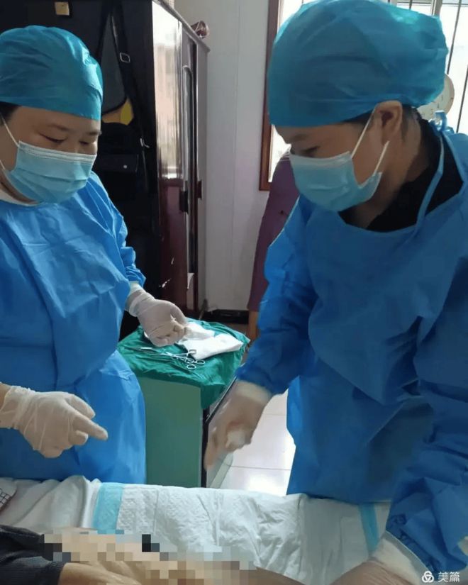 九游会J9平台：格尔护士莲花县医疗健康总院“互联网+护理服务”让护理更贴心(图4)