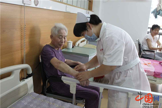 九游会J9网站：全国首个养老机构分级护理省级标准在浙江发布(图2)