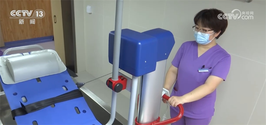 为完善老年健康体系我国不断探索医养结合服务模式(图2)