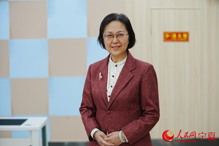 九游会J9平台：全国政协委员杨淑丽：加快建立长期护理保险制度积极应对人口老龄化(图1)