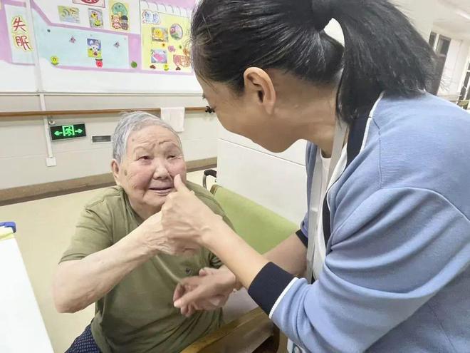 100岁老人就有10名的养护院究竟什么样？(图8)