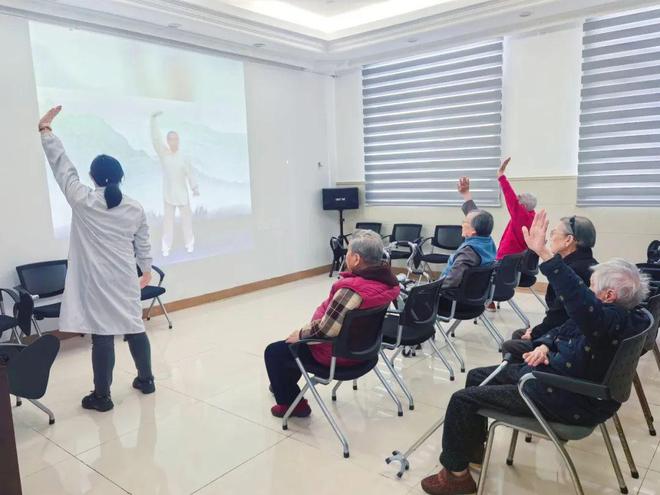 100岁老人就有10名的养护院究竟什么样？(图15)