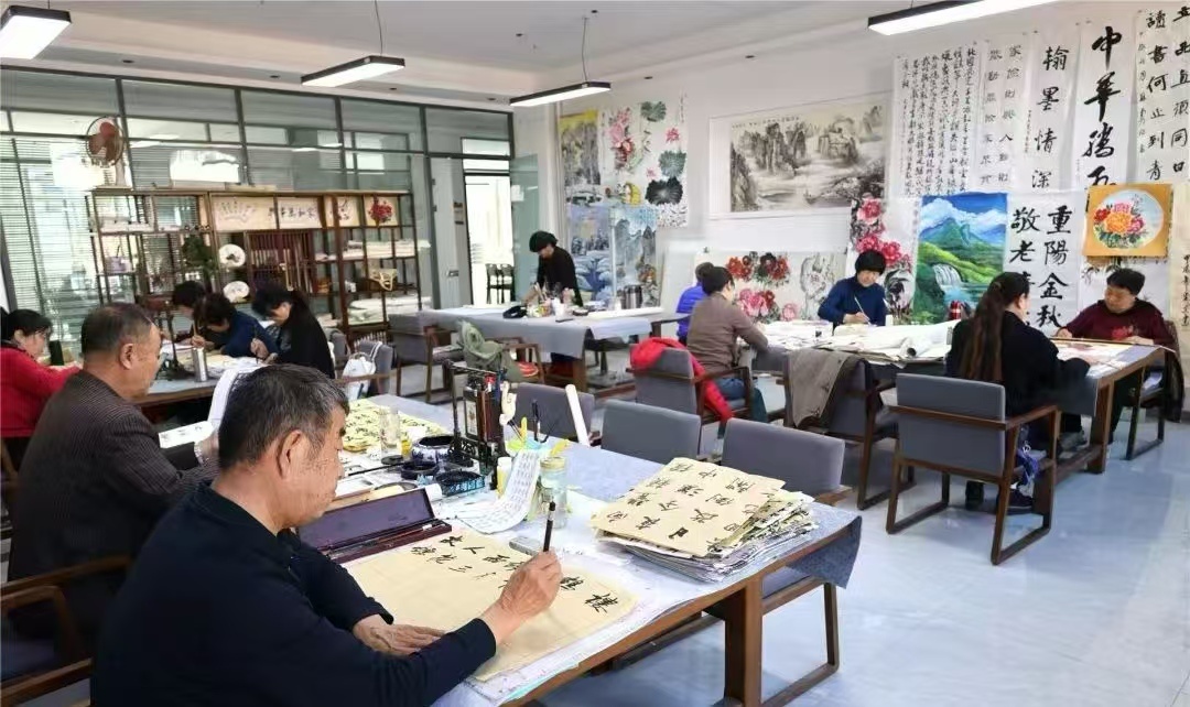 达拉特旗：夯实养老服务根基托起老人幸福晚年(图1)