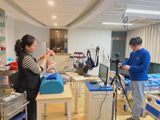 北京爱侬统筹推进“线上+线下”家政养老职业化教育(图1)