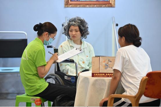 九游会J9平台：以赛促干“竞”显风采——西安市工会老年护理院荣获西安市劳动竞赛优胜班组(图2)