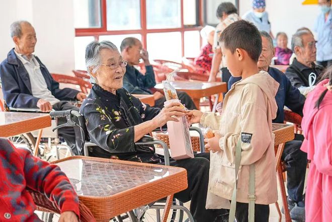 医养结合典型案例征集｜个性化定制照护计划潍坊福阳养老服务中心体现医养结合温度(图2)
