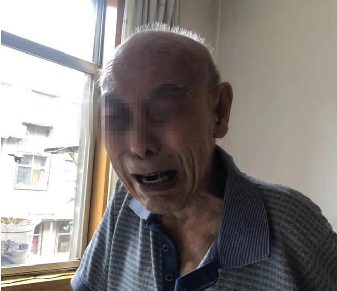 护工虐待老人发生率超15%！国家推出免陪照护制度到底有没有用(图2)