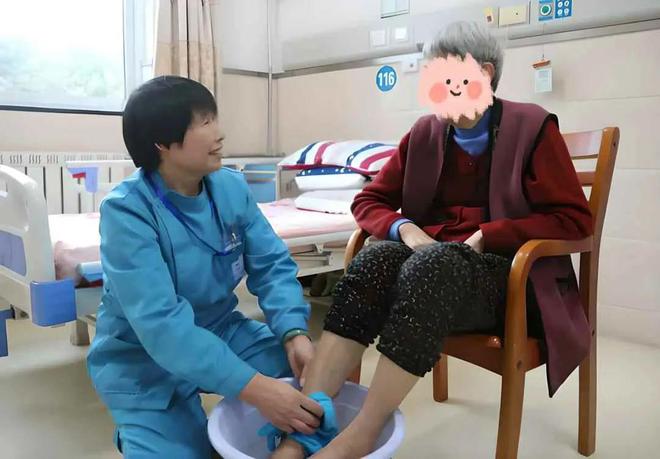 九游会J9平台：医康养护“四轮驱动”打造健康养老全周期服务(图5)