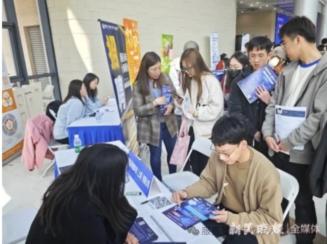 九游会J9平台：风口上的养老护理人才：中日就业行情谁更胜一筹？(图2)