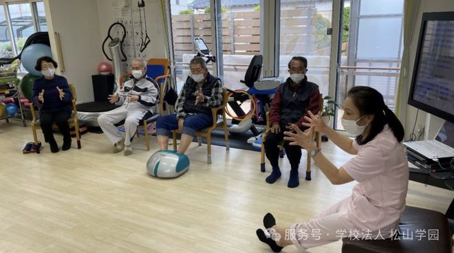 九游会J9平台：风口上的养老护理人才：中日就业行情谁更胜一筹？(图7)