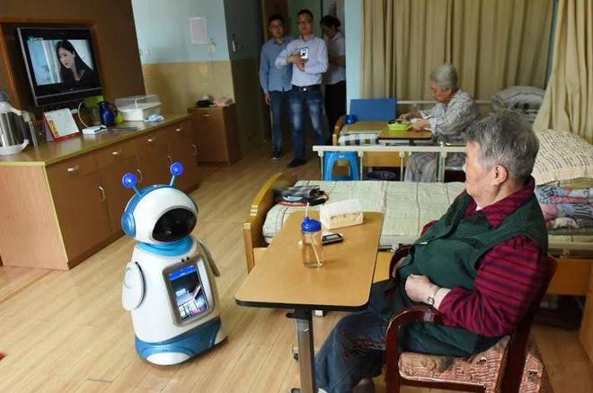 九游会J9平台：AI逐步接管老年人照护重新定义生而为人的尊严(图3)