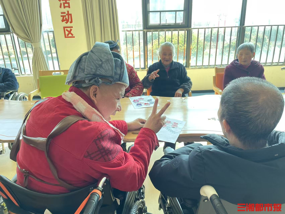 九游会J9平台：集中照护困难失能老年人湖南推行这些举措(图1)