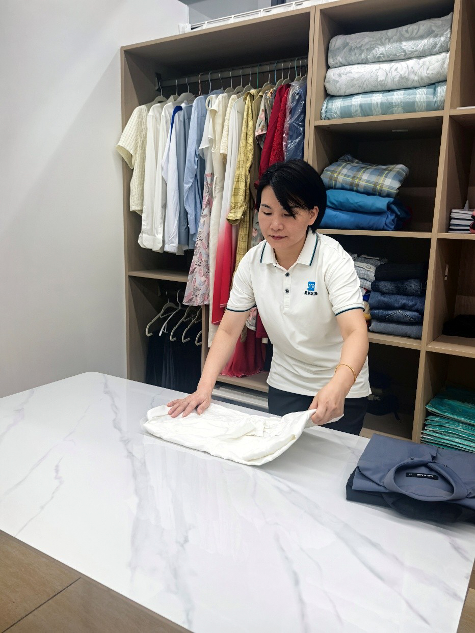 从“家政新军”到“AI夜校”：解码结构性就业矛盾的破题之路(图1)