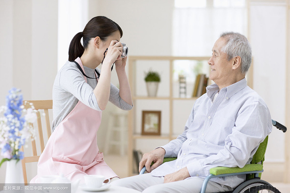《关于制定和实施老年人照顾服务项目的意见》政策解读(图2)