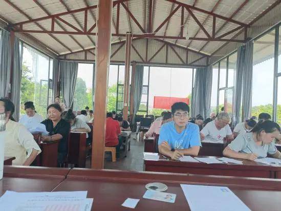 宜良县北古城镇南冲村工会委员会开展家政服务员技能培训活动(图1)