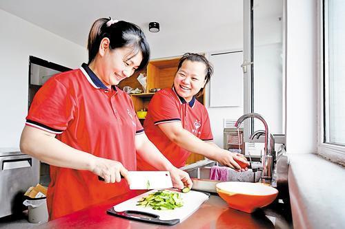 九游会J9平台：11万余名“河北福嫂”服务京津(图1)
