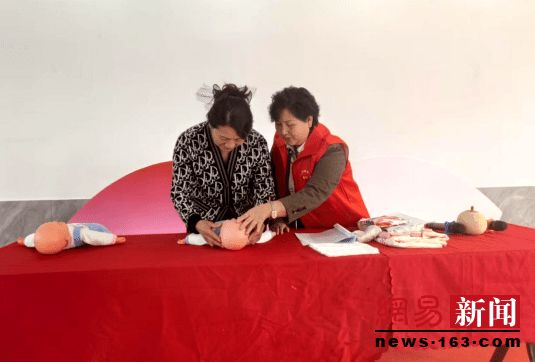 破解就业痛点匹配核心技能！木头凳镇巾帼家政培训为乡村振兴注入“她”动能(图2)