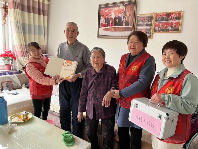 东营经济技术开发区金水社区：“五维赋能”织就银发幸福家(图5)