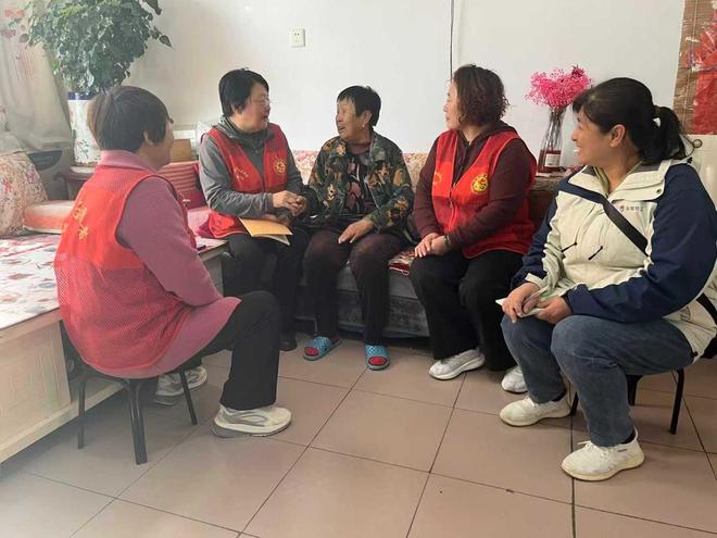 东营经济技术开发区金水社区：“五维赋能”织就银发幸福家(图3)