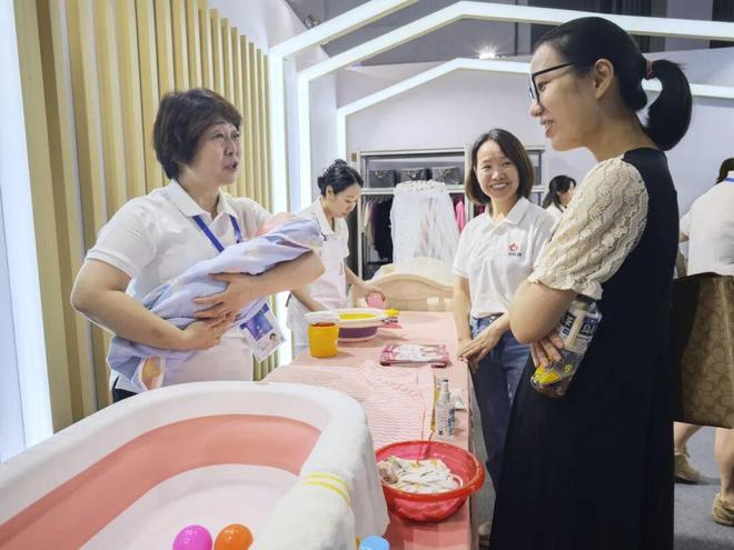找好阿姨像“开盲盒”！家政服务业转向“员工制”有何区别？会涨价吗？(图3)