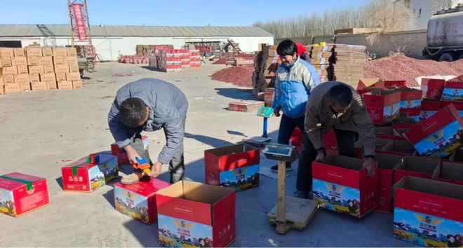 看基层丨二师铁门关市妇联为3784名女性创业就业提供真金白银扶持精准有效培训(图1)