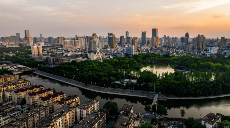 九游会J9平台：瑶海区中海望津府从品质交付到长效服务的温暖跨越(图6)