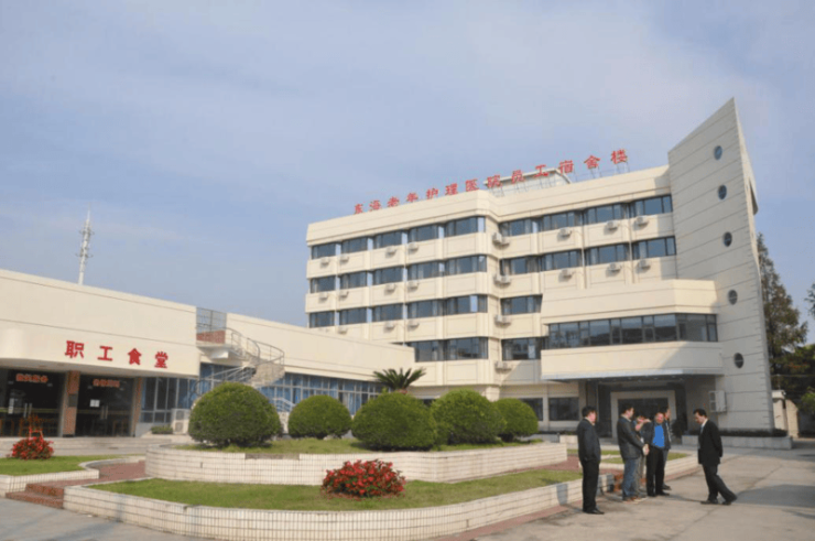 上海高端养老院推荐上海市东海老年护理医院最新价格环境、设施、餐饮、娱乐、医疗、护理服务逐一详解!(图1)