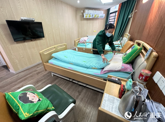 重庆：“朝阳人才”点亮“夕阳红”(图1)