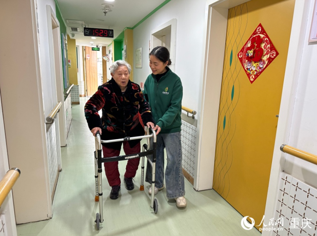 重庆：“朝阳人才”点亮“夕阳红”(图3)