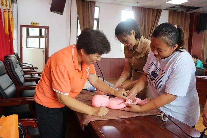 九游会J9平台：播州区：党建引领聚巾帼精准赋能绘新篇(图1)