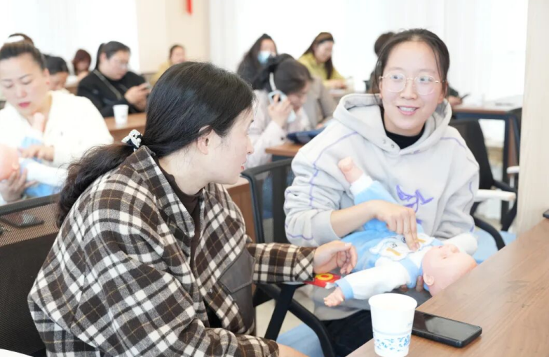 安徽合肥：放心家政进社区技能送到家门口(图1)